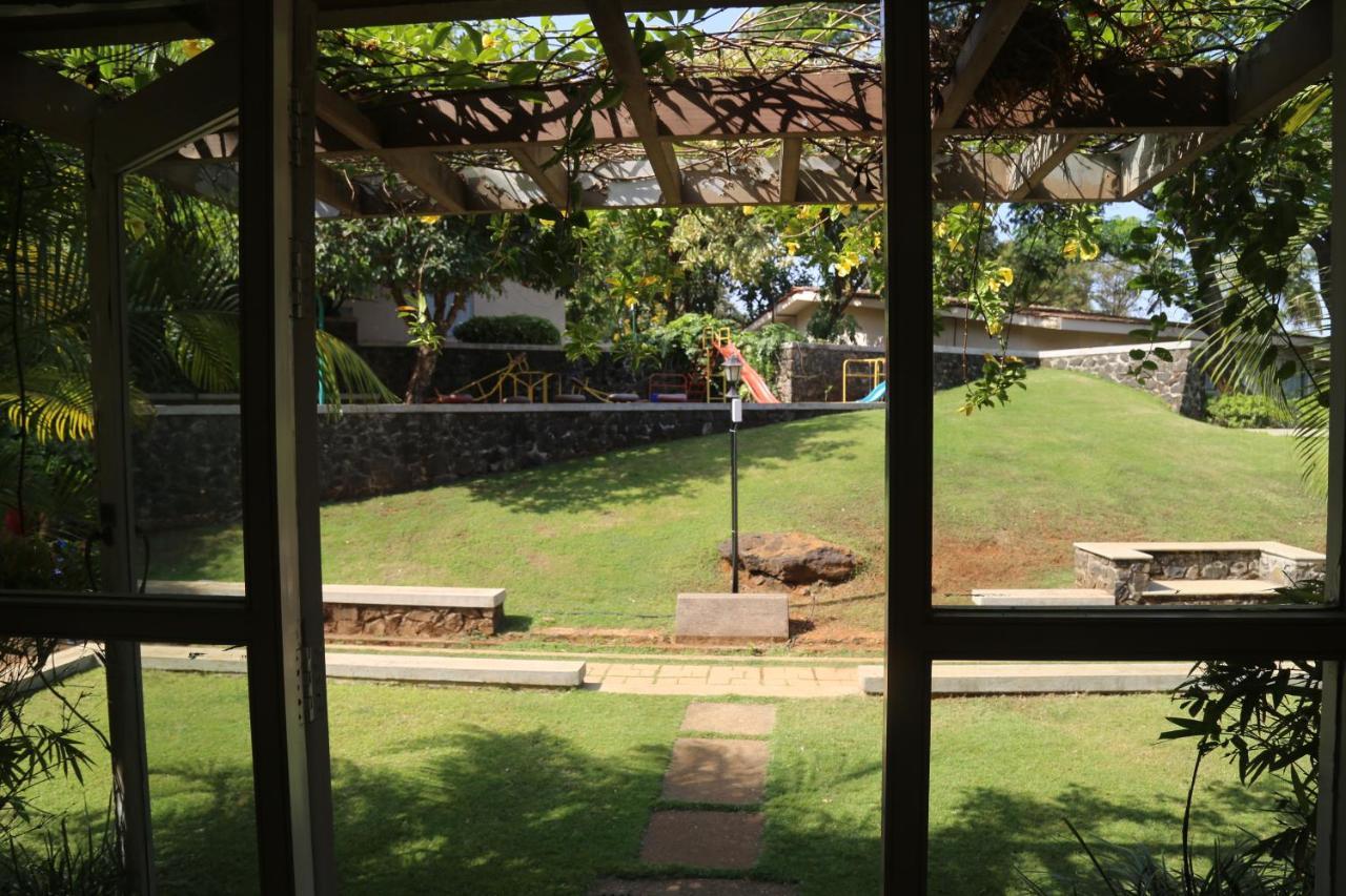 Manas Resort With Petting Zoo, Igatpuri Exterior foto